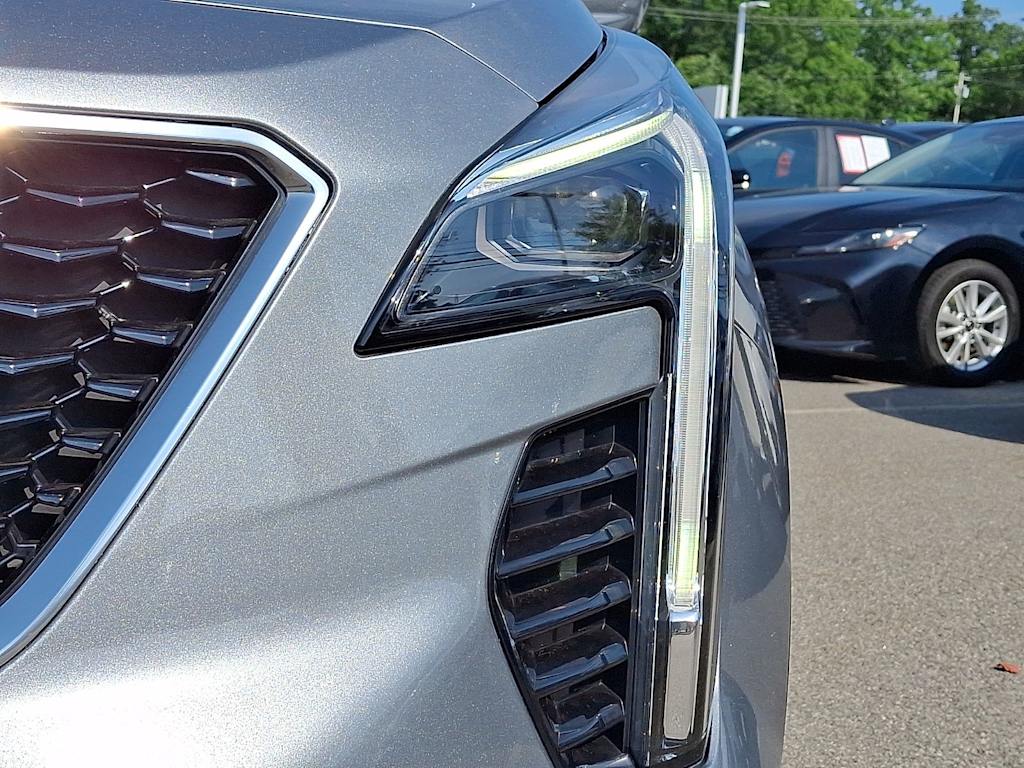 Thumbnail: 2023 Cadillac XT4 - 17