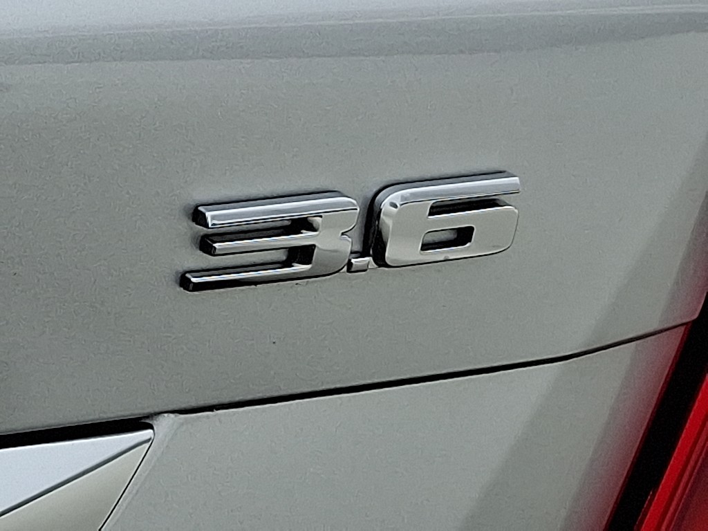 Thumbnail: 2017 Cadillac XT5 - 33