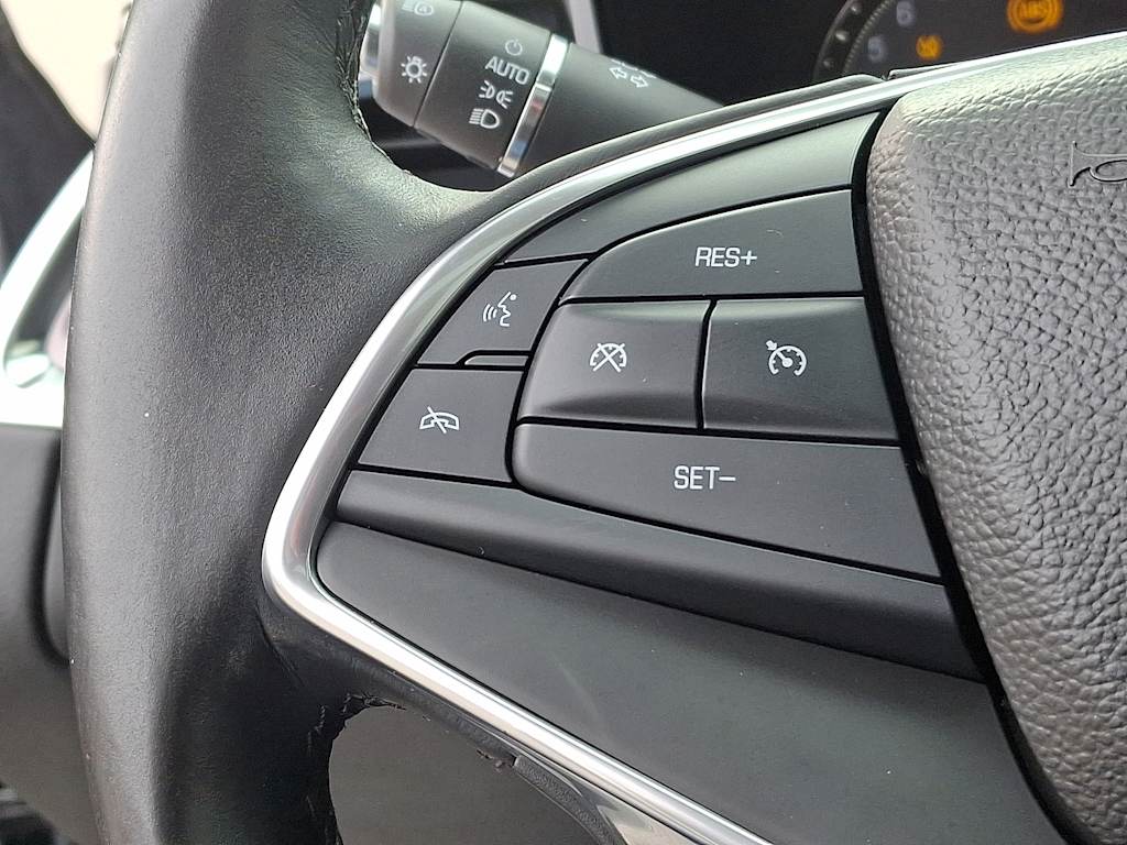 Thumbnail: 2017 Cadillac XT5 - 25