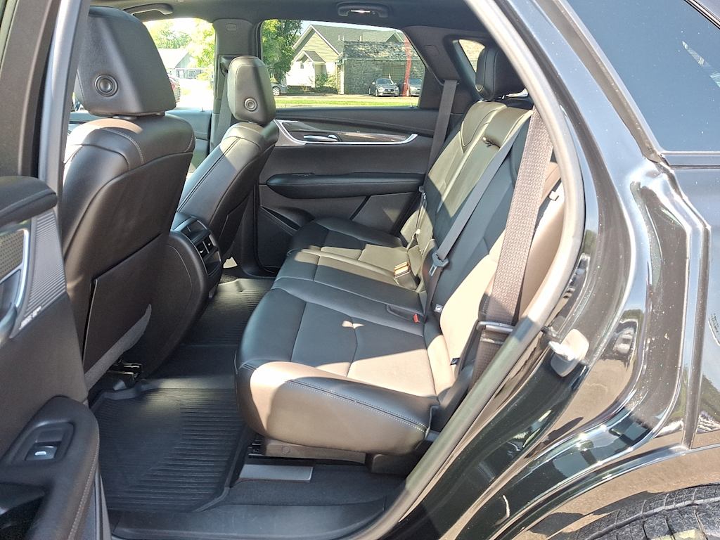 Thumbnail: 2021 Cadillac XT5 - 10