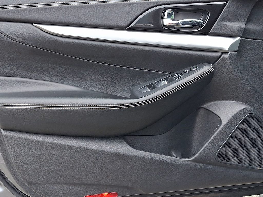 Thumbnail: 2019 Nissan Maxima - 20