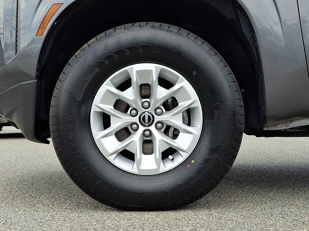 Thumbnail: 2024 Nissan Frontier - 8