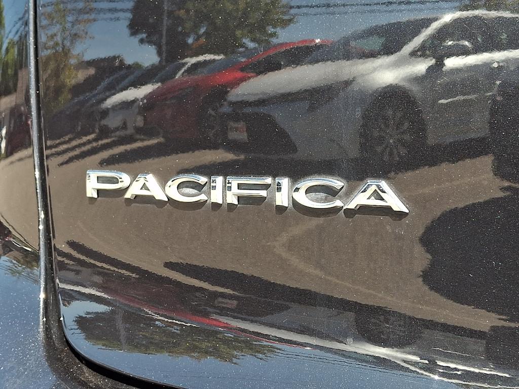 Thumbnail: 2023 Chrysler Pacifica - 7