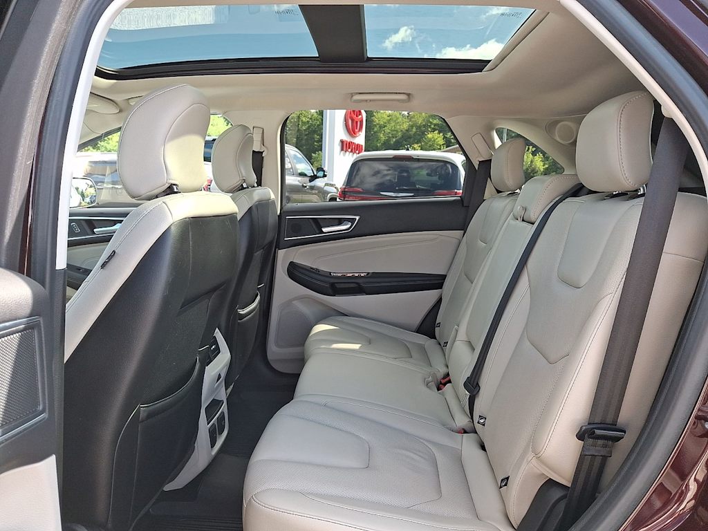 Thumbnail: 2018 Ford Edge - 10