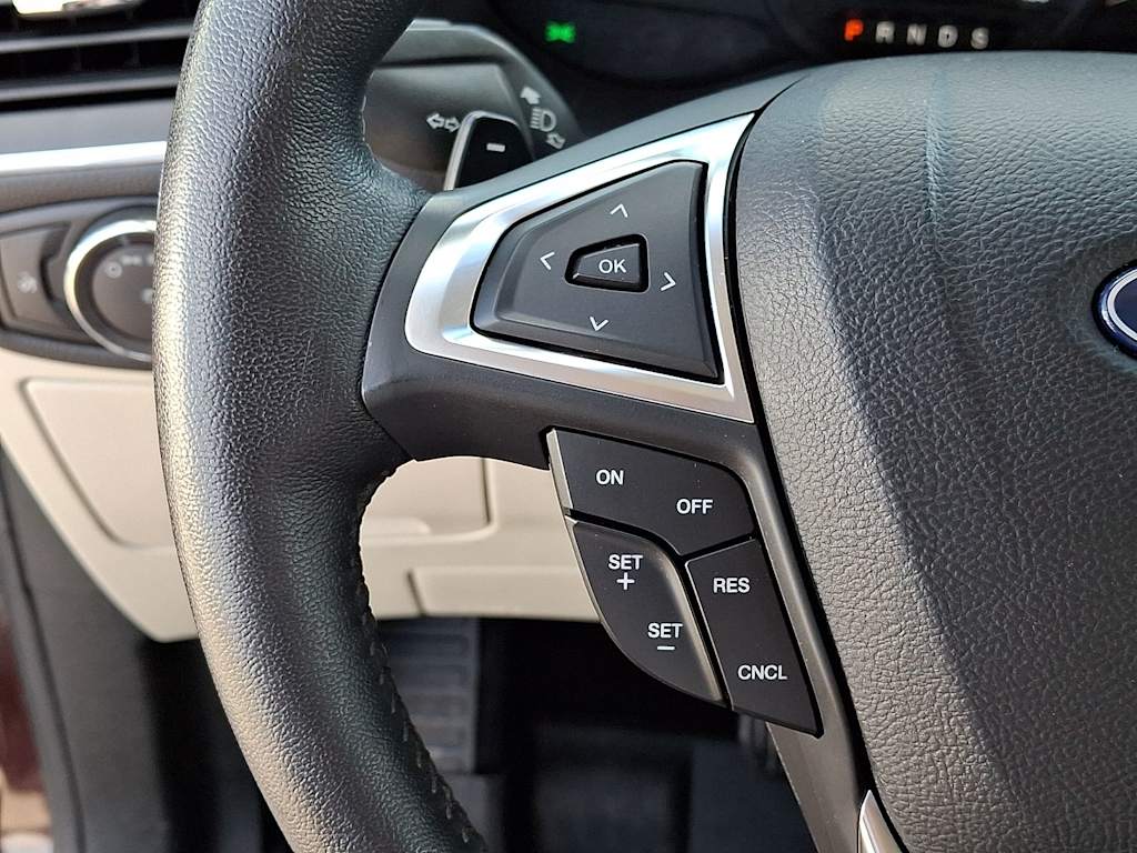 Thumbnail: 2018 Ford Edge - 26