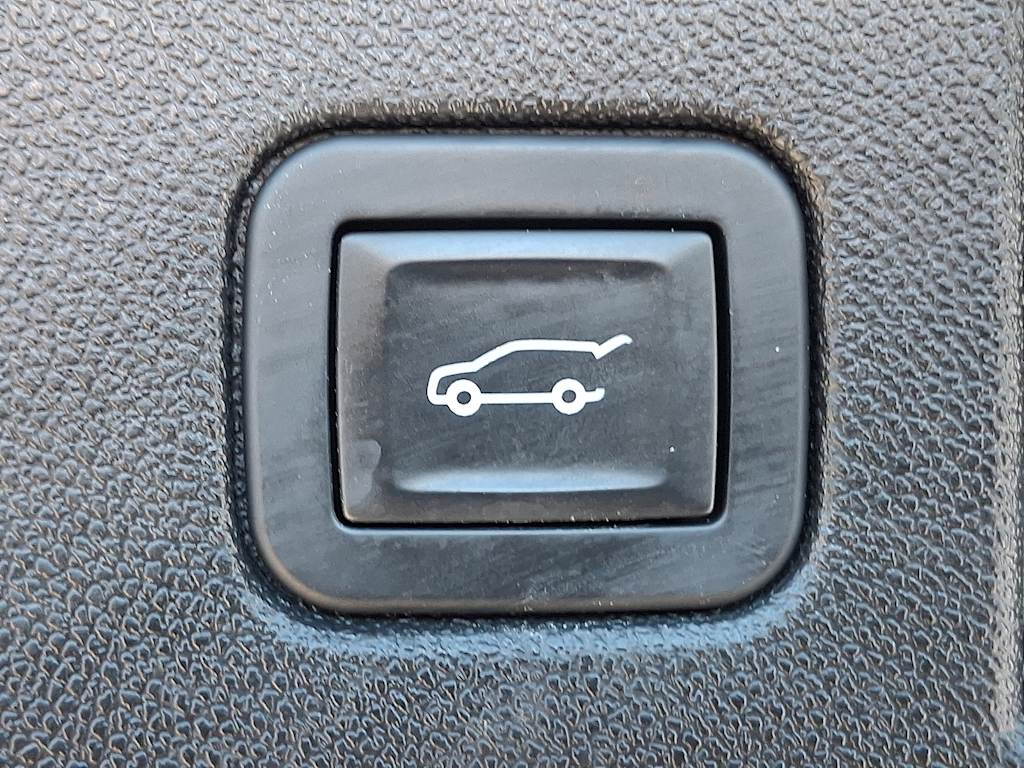 Thumbnail: 2019 Chevrolet Equinox - 26