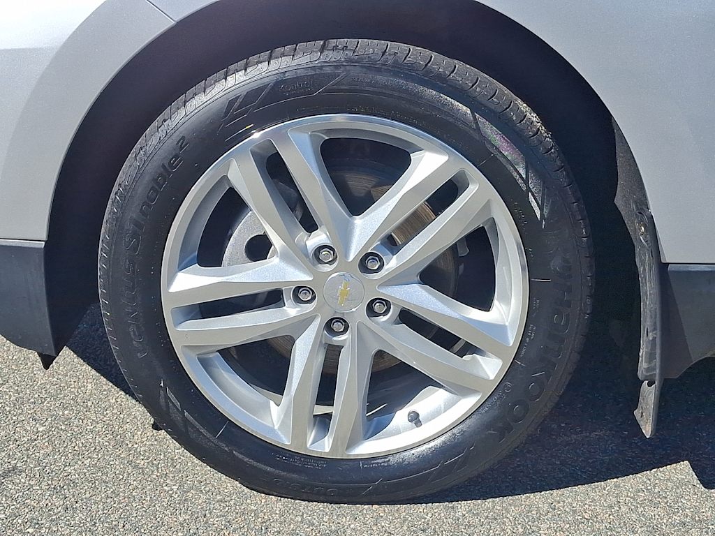 Thumbnail: 2019 Chevrolet Equinox - 8