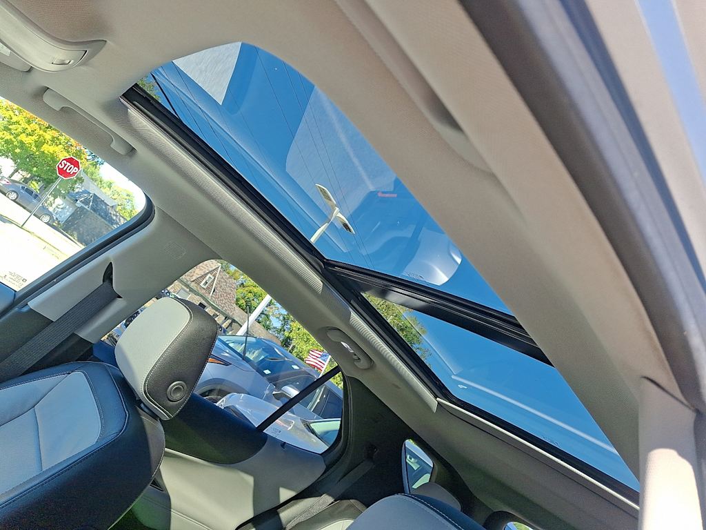 Thumbnail: 2019 Chevrolet Equinox - 17