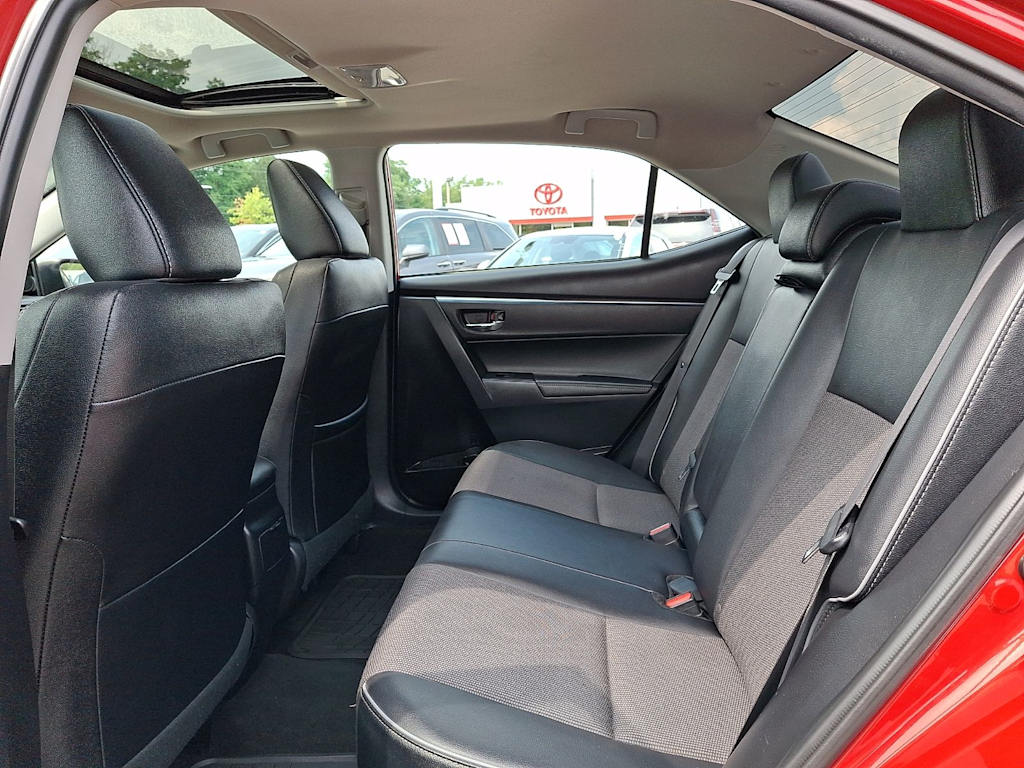 Thumbnail: 2016 Toyota Corolla - 10