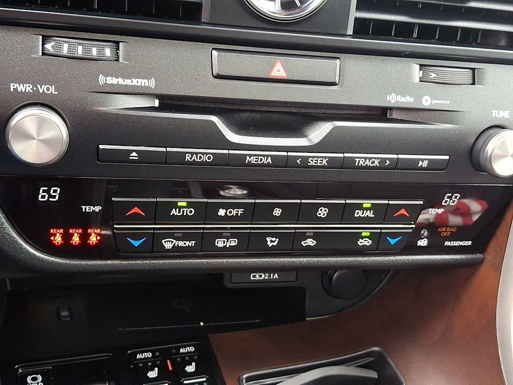 Thumbnail: 2022 Lexus RX - 22