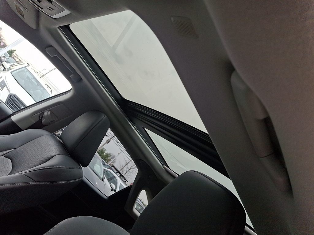 Thumbnail: 2022 Lexus RX - 16