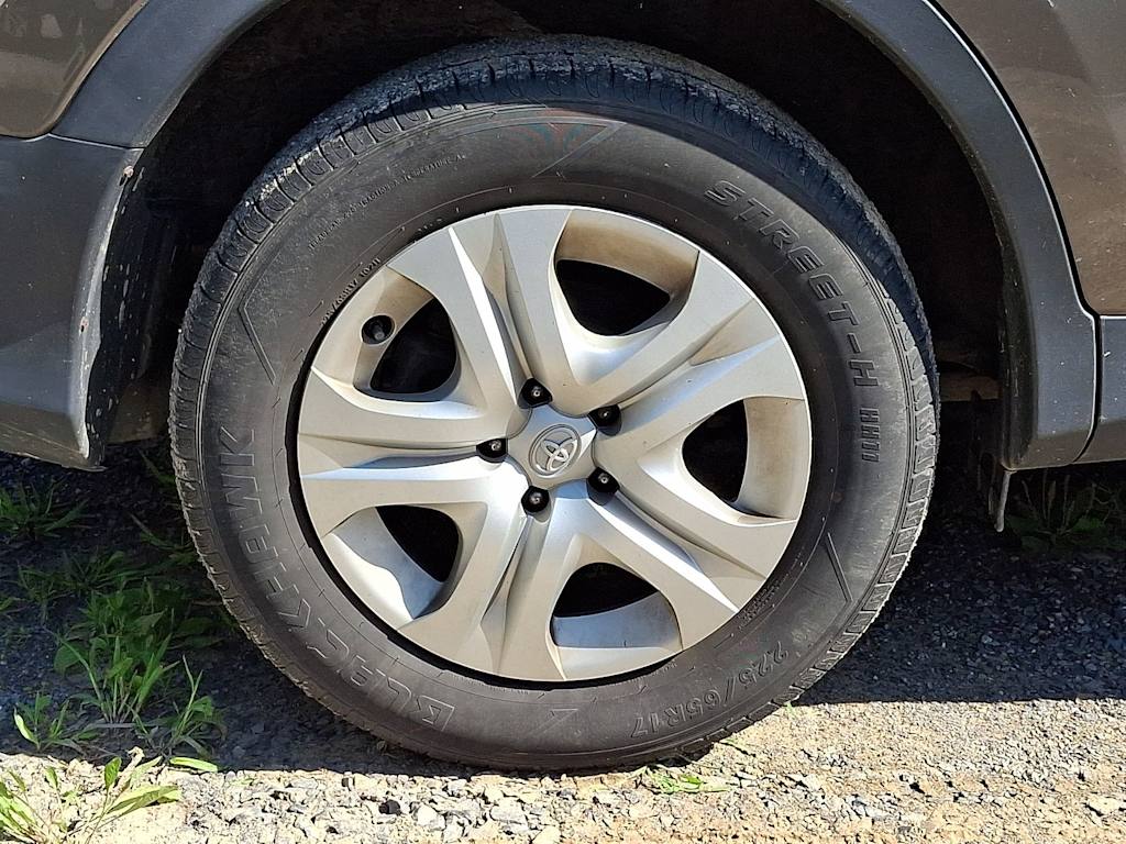 Thumbnail: 2015 Toyota RAV4 - 5