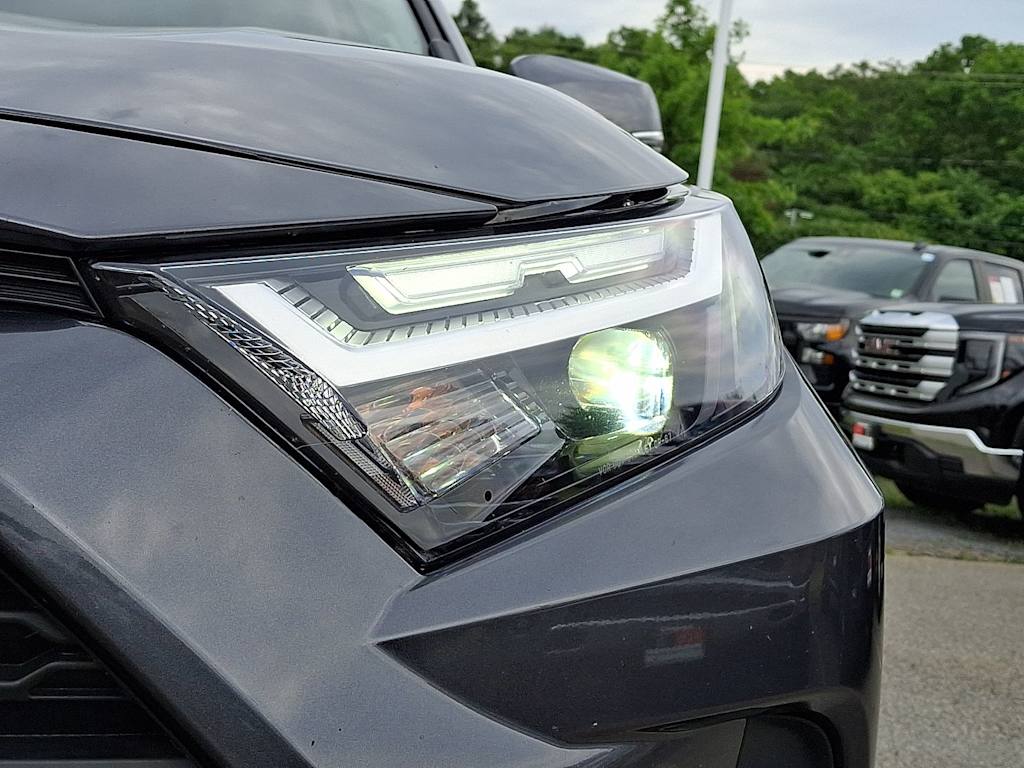 Thumbnail: 2025 Toyota RAV4 - 16