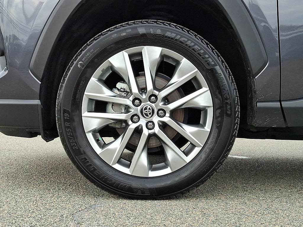 Thumbnail: 2025 Toyota RAV4 - 8