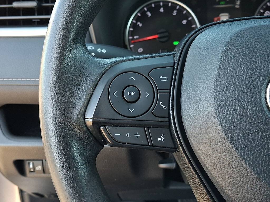 Thumbnail: 2021 Toyota RAV4 - 26