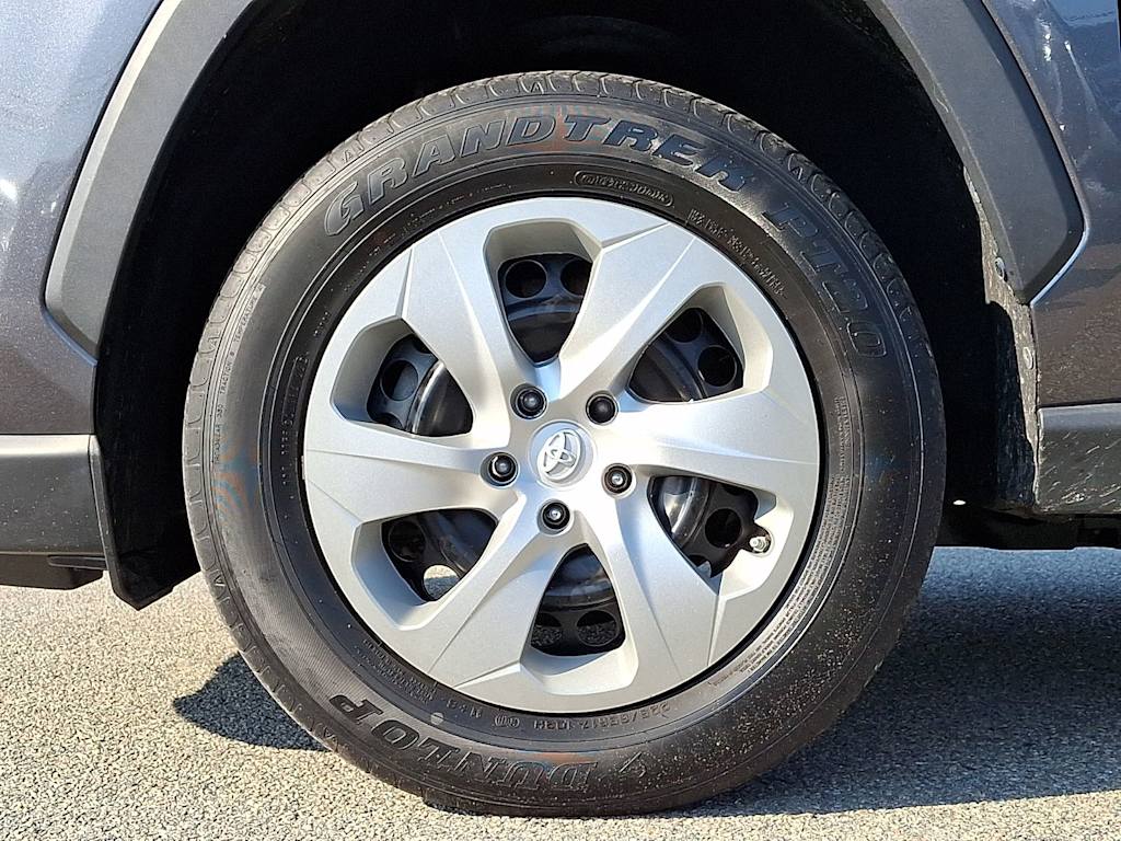 Thumbnail: 2023 Toyota RAV4 - 8