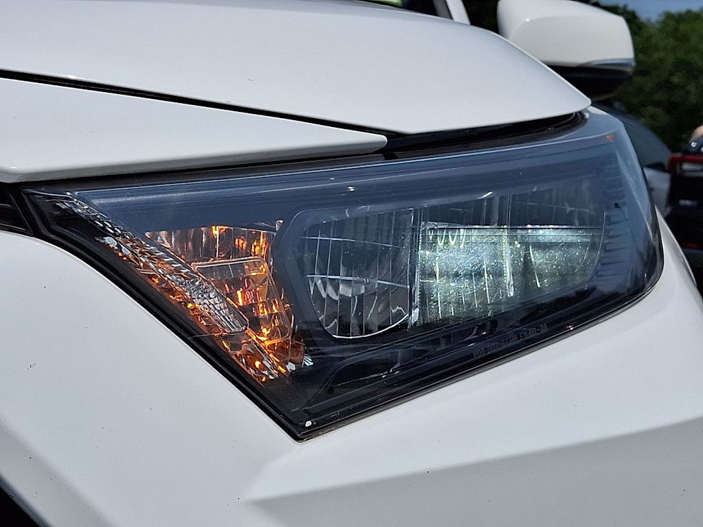 Thumbnail: 2019 Toyota RAV4 - 20