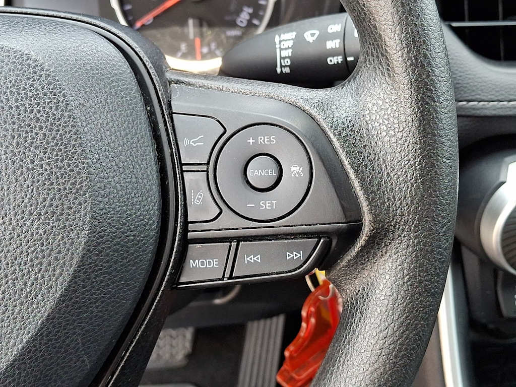 Thumbnail: 2019 Toyota RAV4 - 26