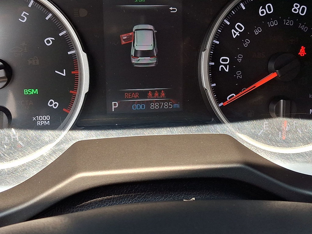 Thumbnail: 2019 Toyota RAV4 - 14