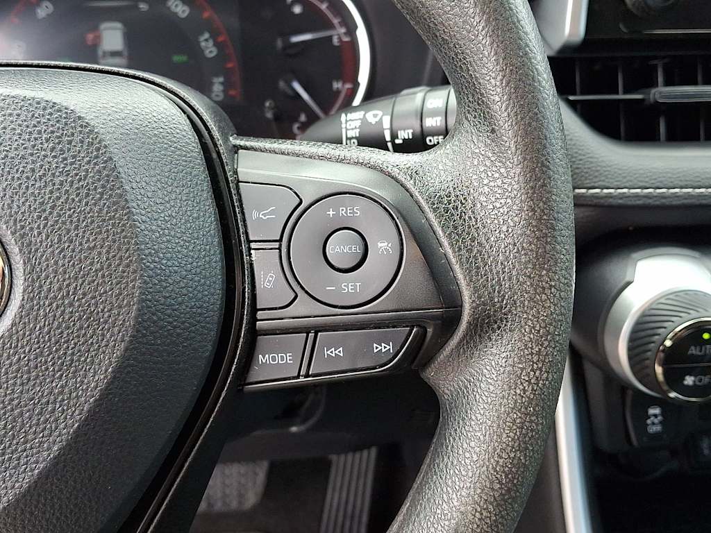 Thumbnail: 2023 Toyota RAV4 - 27