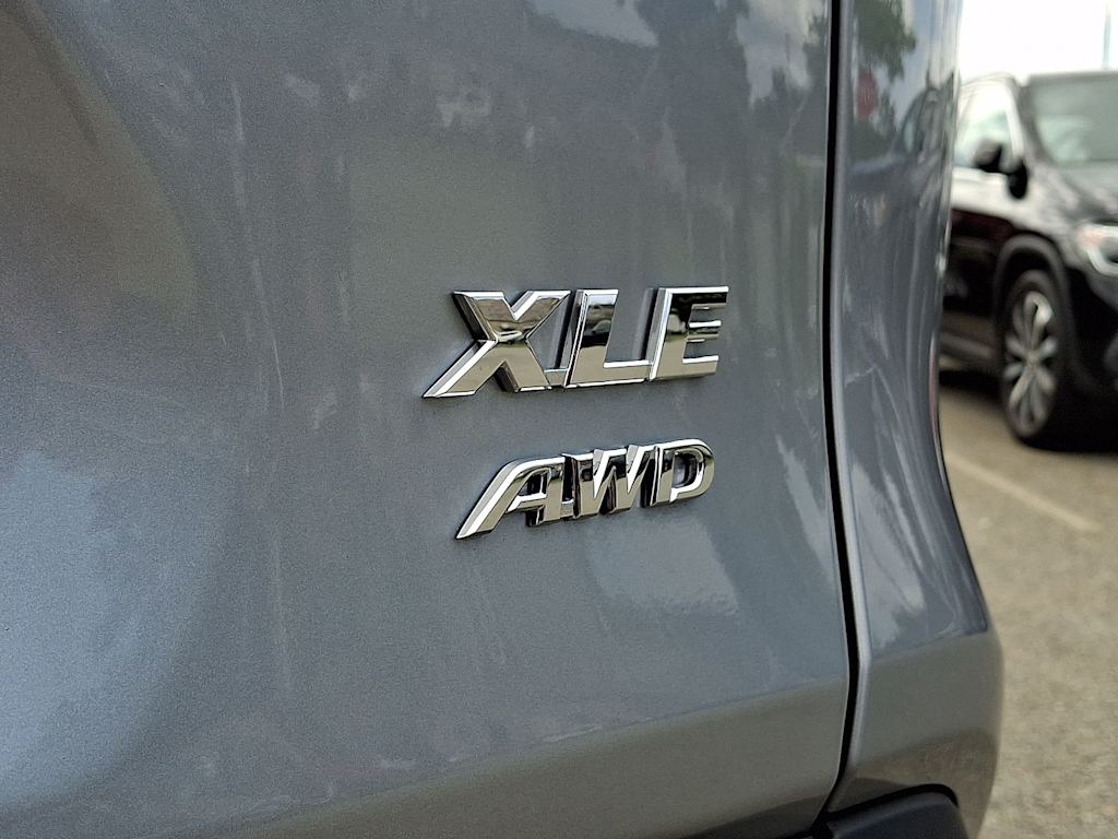 Thumbnail: 2023 Toyota RAV4 - 7