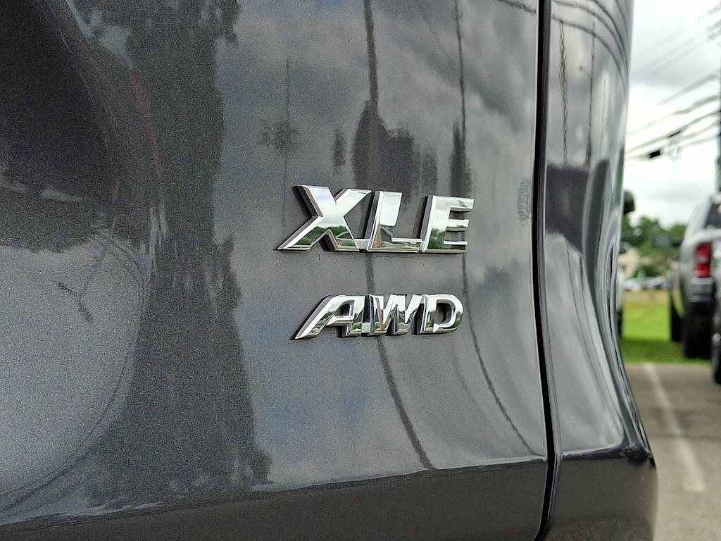 Thumbnail: 2025 Toyota RAV4 - 7