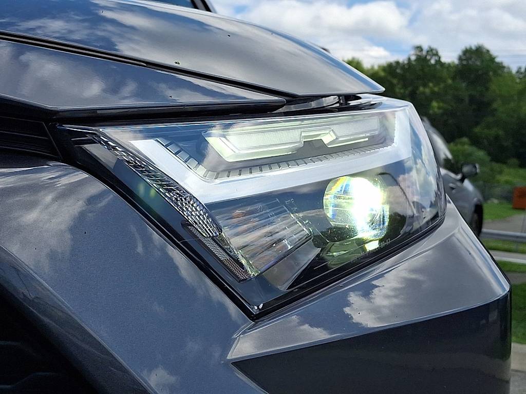 Thumbnail: 2025 Toyota RAV4 - 19