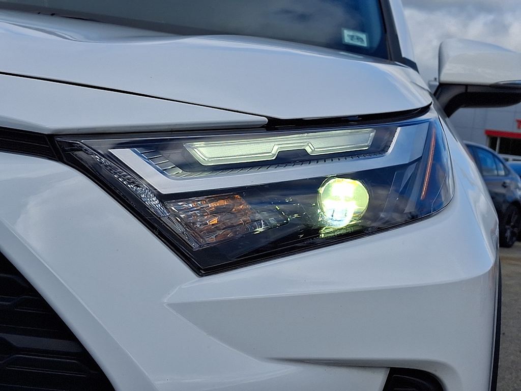 Thumbnail: 2025 Toyota RAV4 - 19