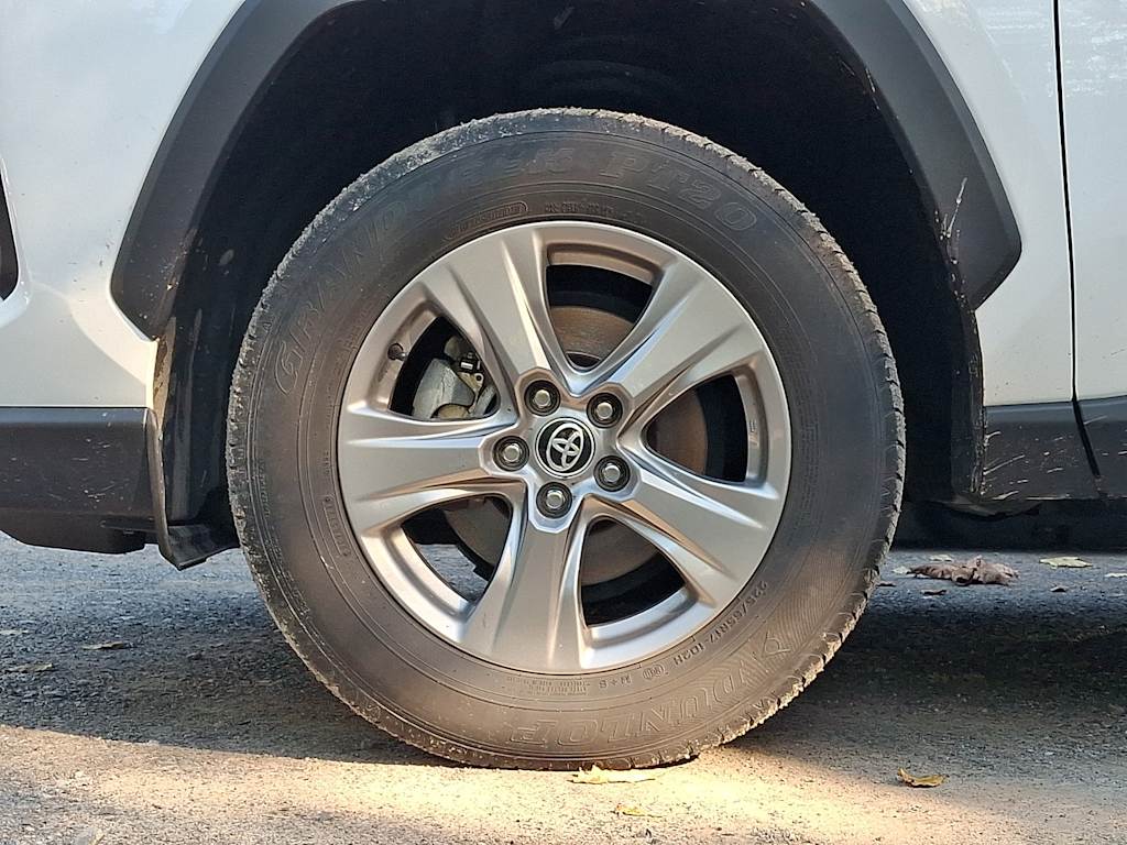 Thumbnail: 2024 Toyota RAV4 - 5