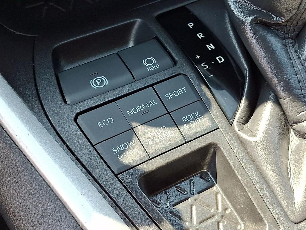 Thumbnail: 2024 Toyota RAV4 - 28