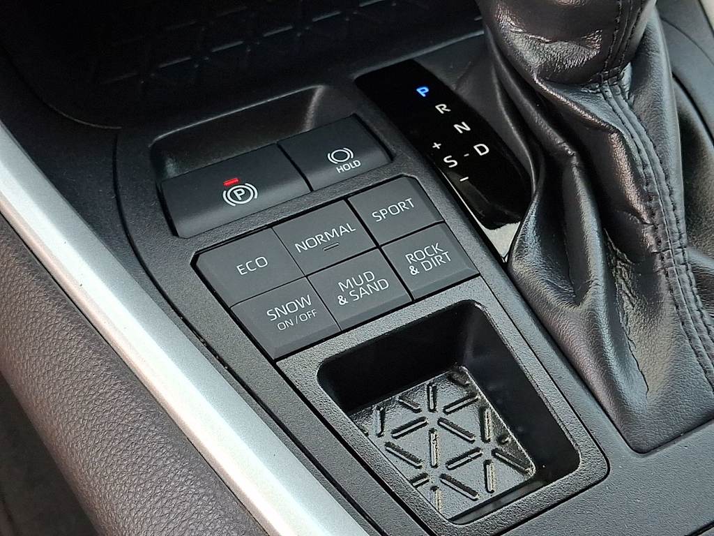 Thumbnail: 2024 Toyota RAV4 - 28