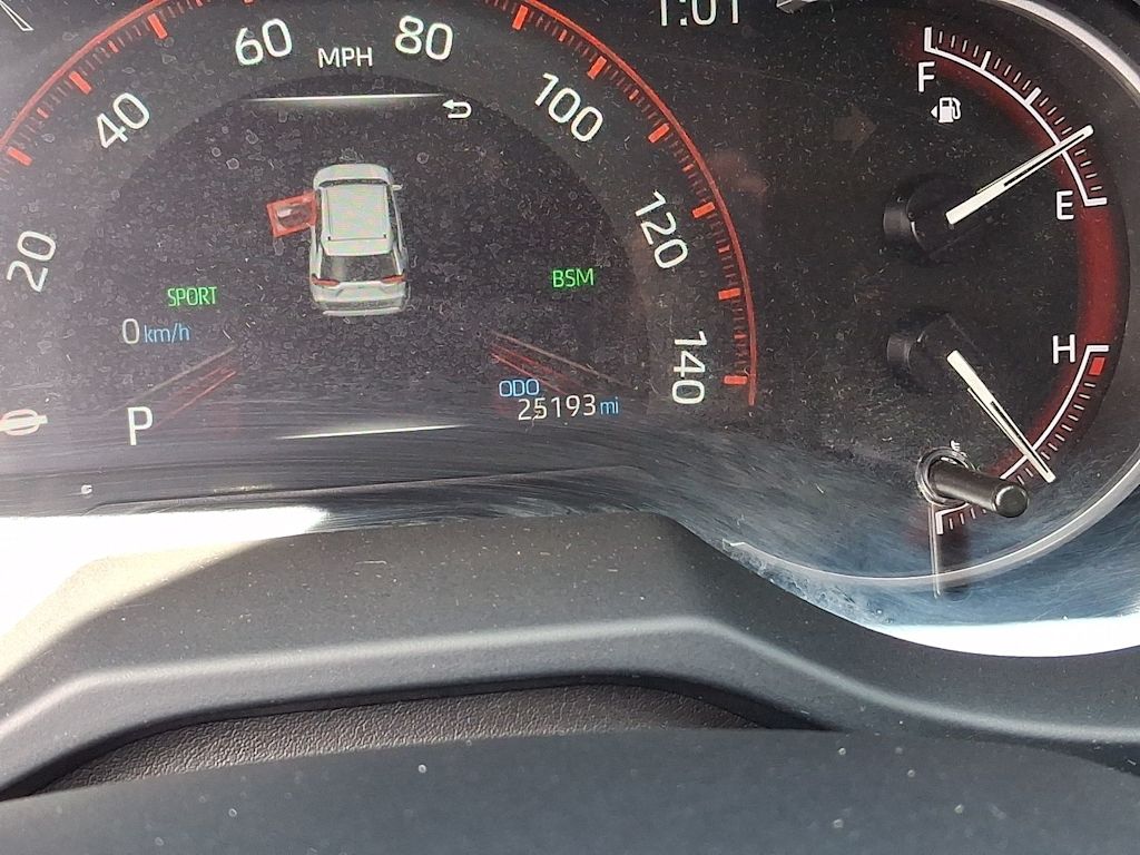 Thumbnail: 2025 Toyota RAV4 - 14