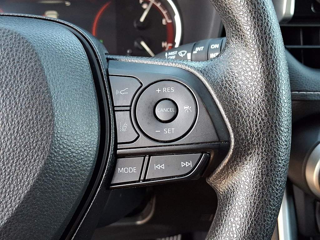 Thumbnail: 2025 Toyota RAV4 - 26