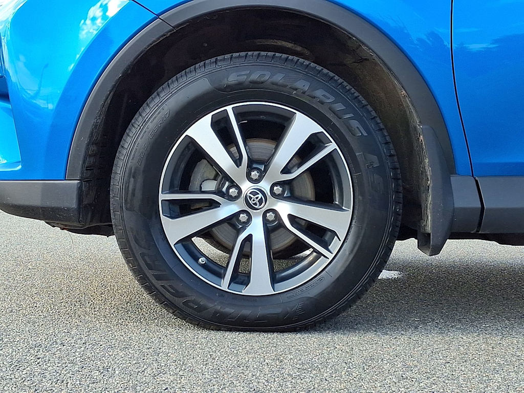 Thumbnail: 2016 Toyota RAV4 - 7