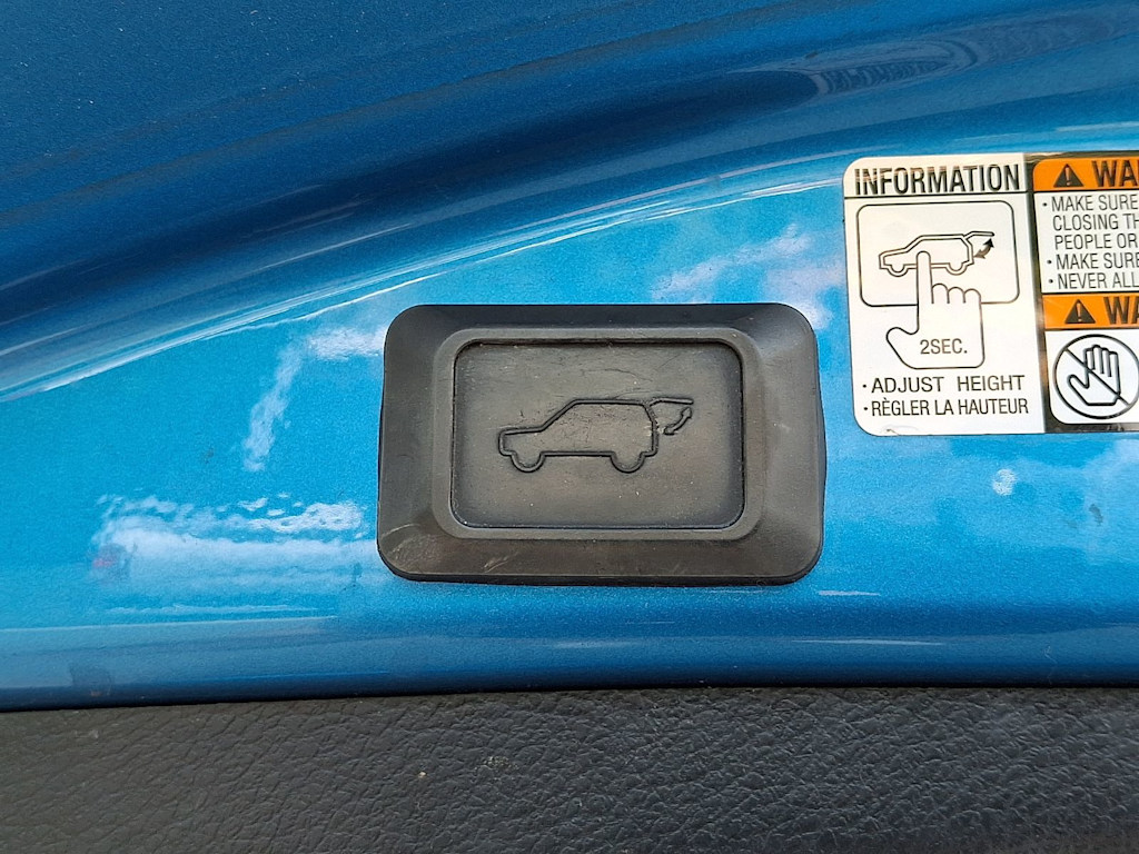 Thumbnail: 2016 Toyota RAV4 - 24