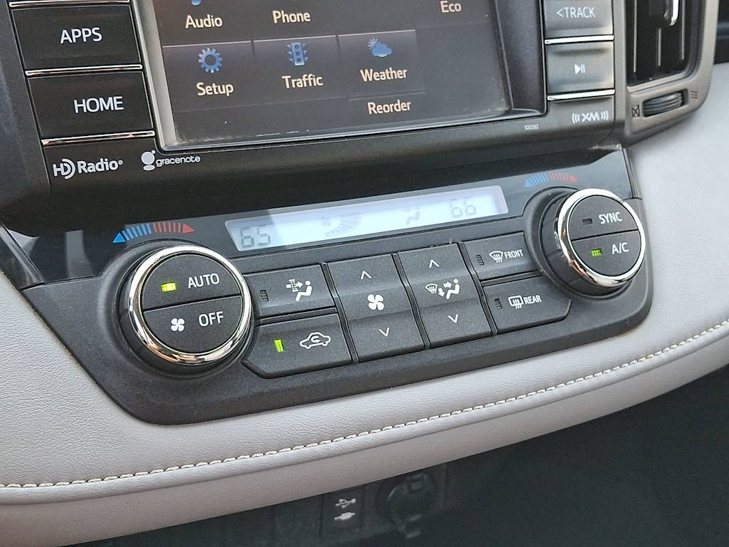 Thumbnail: 2016 Toyota RAV4 - 18