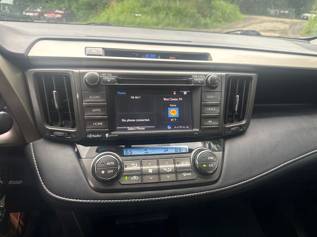 Thumbnail: 2014 Toyota RAV4 - 10