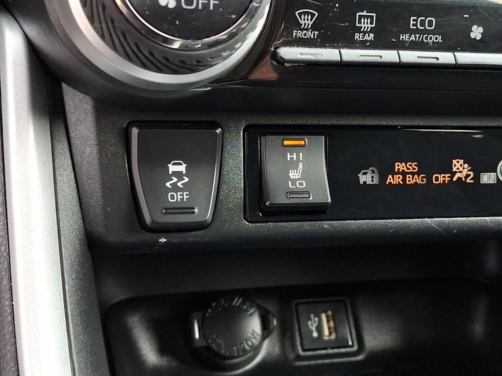 Thumbnail: 2024 Toyota RAV4 - 30