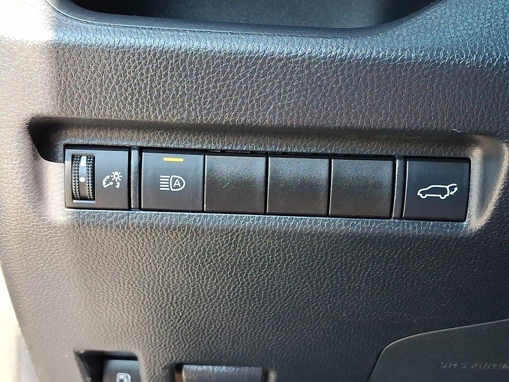 Thumbnail: 2019 Toyota RAV4 - 30
