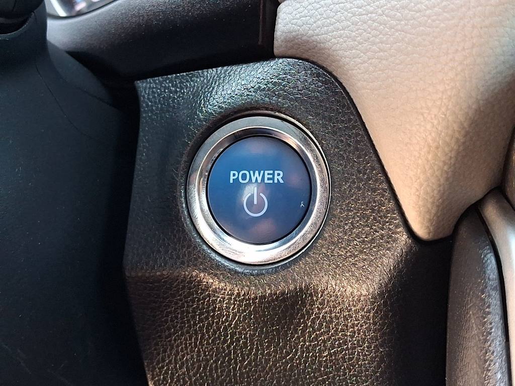 Thumbnail: 2019 Toyota RAV4 - 28