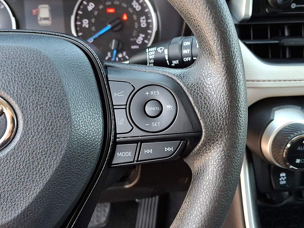 Thumbnail: 2019 Toyota RAV4 - 27