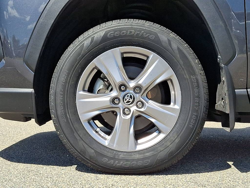 Thumbnail: 2024 Toyota RAV4 - 8