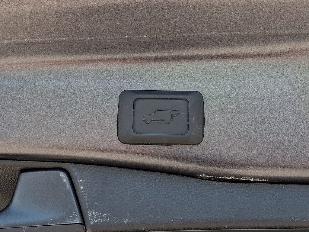 Thumbnail: 2024 Toyota RAV4 - 32