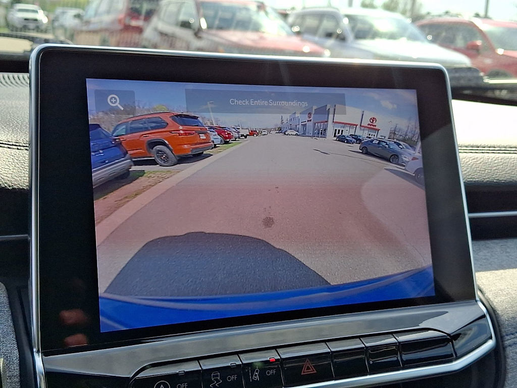 Thumbnail: 2023 Jeep Compass - 23