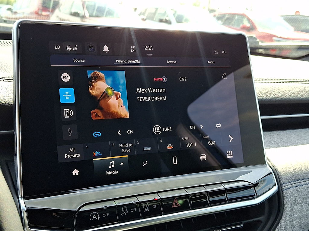 Thumbnail: 2023 Jeep Compass - 11