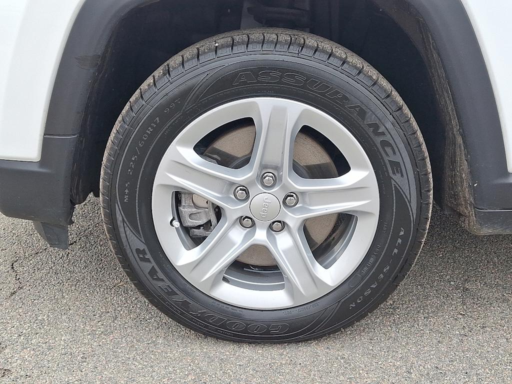 Thumbnail: 2023 Jeep Compass - 8