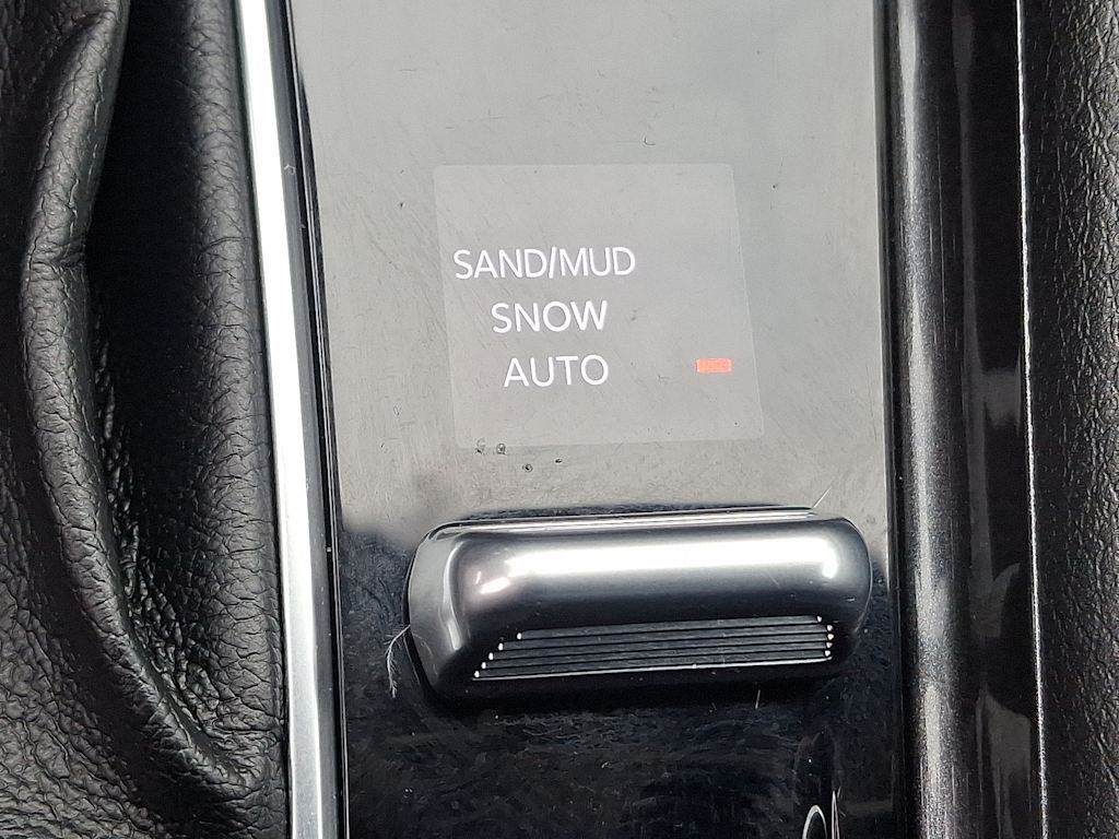 Thumbnail: 2023 Jeep Compass - 25