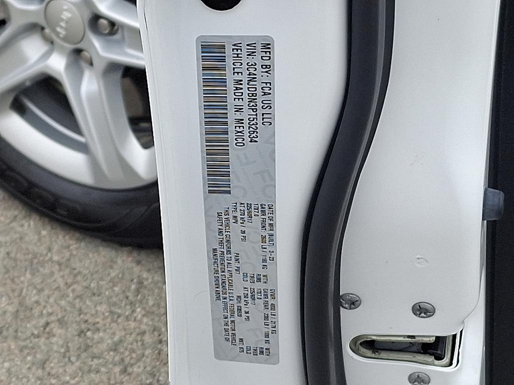 Thumbnail: 2023 Jeep Compass - 15