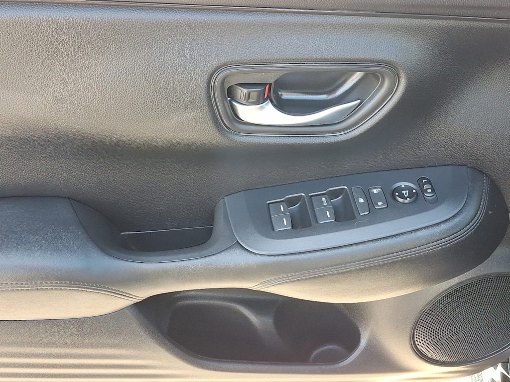 Thumbnail: 2024 Honda HR-V - 17