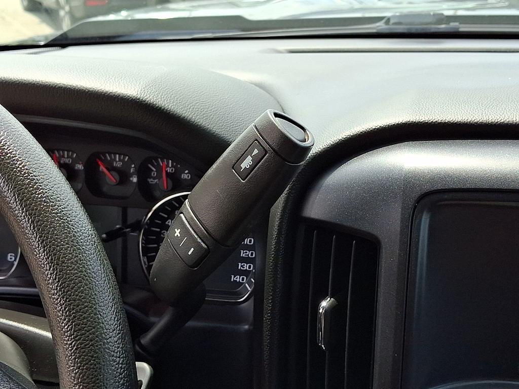 Thumbnail: 2018 Chevrolet Silverado 1500 - 9